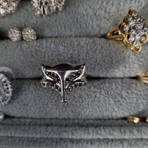 FOX RING ( add to bundle get it for free) - Picture 2 of 6